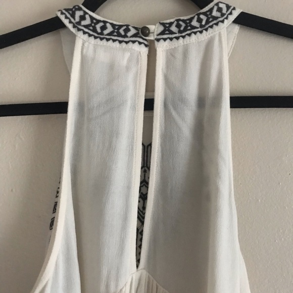 Clover & Scout Small White Aztec Print Blouse - Picture 5 of 7